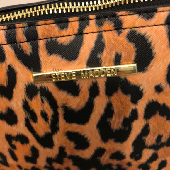 🎉HP🎉Steve Madden BMaggie Leopard Crossbody - Picture 2 of 7